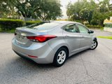 Used 2015 Hyundai Elantra SE image 5