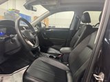 Certified 2022 Volkswagen Tiguan SE w/ Panoramic Sunroof Package image 5