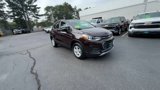 Certified 2022 Chevrolet Trax LT w/ LT Convenience Package image 2