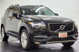 Used 2017 Volvo XC90 T6 Momentum w/ Vision Package image 2