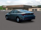 New 2025 Hyundai Elantra SE image 5