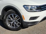 Used 2020 Volkswagen Tiguan SE w/ Panoramic Sunroof Package image 4
