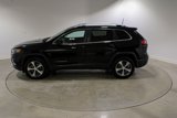 Used 2019 Jeep Cherokee Limited image 2