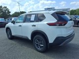 Used 2023 Nissan Rogue S image 6