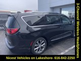 Used 2018 Chrysler Pacifica Limited w/ Tire & Wheel Group image 6