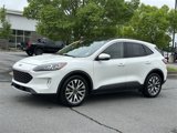 Used 2020 Ford Escape Titanium image 3