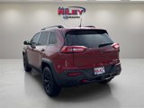 Used 2016 Jeep Cherokee Trailhawk image 3