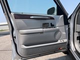 Used 2007 Lincoln Town Car Executive image 4