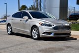 Used 2018 Ford Fusion SE w/ Fusion SE Technology Package image 2