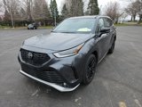 Used 2024 Toyota Highlander XSE image 2