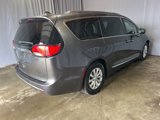 Used 2018 Chrysler Pacifica Touring-L w/ Advanced Safetytec Group image 5