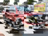 Used 2017 Nissan Titan SV image 4