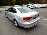 Used 2015 Volkswagen Jetta SE image 3