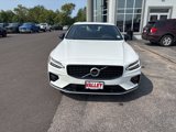Used 2022 Volvo S60 B5 R-Design w/ Advanced Package image 2