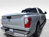 Used 2019 Nissan Titan SV w/ SV Convenience Package image 4