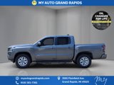 Used 2023 Nissan Frontier SV image 4