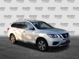 Used 2020 Nissan Pathfinder SV image 2
