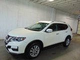 Used 2019 Nissan Rogue SV image 2
