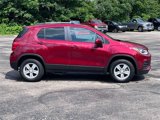 Used 2022 Chevrolet Trax LT w/ LT Convenience Package image 2