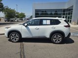 Used 2021 Nissan Rogue SV image 3
