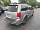 Used 2016 Dodge Grand Caravan SXT w/ UConnect Hands-Free Group image 3