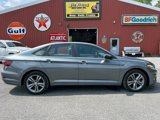 Used 2021 Volkswagen Jetta R-Line image 2