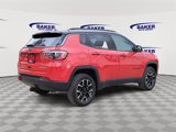 Used 2021 Jeep Compass Trailhawk image 3