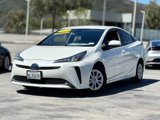 Used 2019 Toyota Prius LE image 2