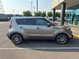 Used 2019 Kia Soul ! image 2