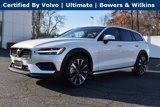 Certified 2024 Volvo V60 B5 Cross Country Ultimate w/ Protection Package Premier image 3