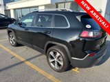 Used 2019 Jeep Cherokee Limited w/ Trailer Tow Group image 3