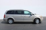 Used 2013 Chrysler Town & Country Touring image 3