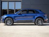 Certified 2025 Porsche Macan image 2