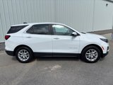 Used 2022 Chevrolet Equinox LT image 2