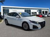 Used 2023 Nissan Altima 2.5 SV image 2