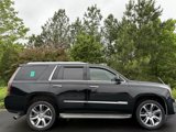 Used 2015 Cadillac Escalade Luxury image 4