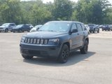Used 2017 Jeep Grand Cherokee Altitude image 2