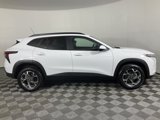 New 2025 Chevrolet Trax LT image 4
