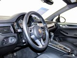 Certified 2018 Porsche Macan image 4
