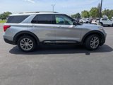 Used 2022 Ford Explorer Limited w/ Equipment Group 301A image 3