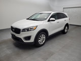Used 2016 Kia Sorento LX image 2