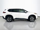 Used 2023 Nissan Rogue SV image 4