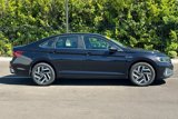 Used 2022 Volkswagen Jetta SEL image 3