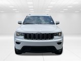 Used 2020 Jeep Grand Cherokee Laredo image 2