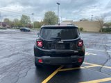 Used 2016 Jeep Renegade Latitude w/ Popular Equipment Group image 4