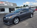 Used 2014 Toyota Camry SE image 2