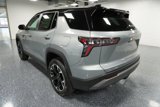 New 2026 Chevrolet Equinox LT image 2