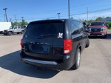 Used 2019 Dodge Grand Caravan SE w/ UConnect Hands-Free Group image 2
