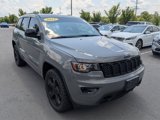 Used 2019 Jeep Grand Cherokee Laredo image 3