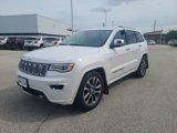 Used 2017 Jeep Grand Cherokee Overland w/ Jeep Active Safety Group image 4